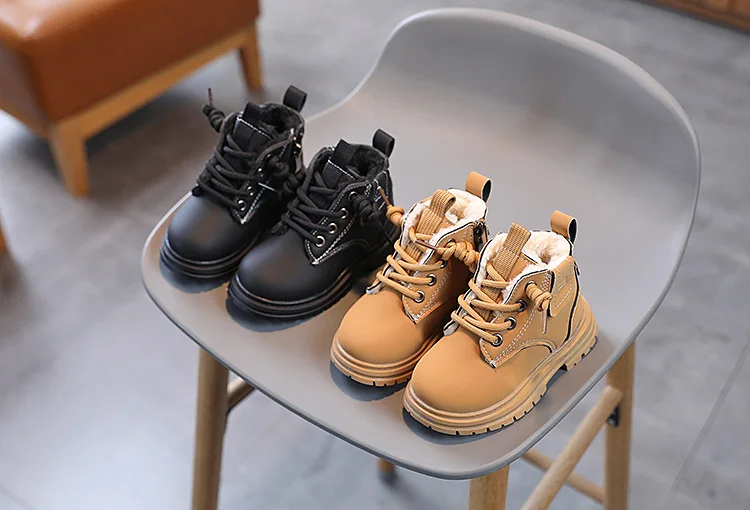 Children Warm Short Boots 2024 Winter Boys Thickened Leather Boots Girls Anti Slip Plush Cotton Shoes Kids Fashion Ankle Boots