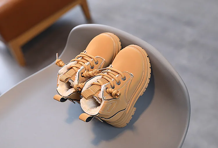 Children Warm Short Boots 2024 Winter Boys Thickened Leather Boots Girls Anti Slip Plush Cotton Shoes Kids Fashion Ankle Boots