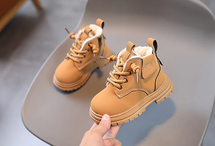Children Warm Short Boots 2024 Winter Boys Thickened Leather Boots Girls Anti Slip Plush Cotton Shoes Kids Fashion Ankle Boots