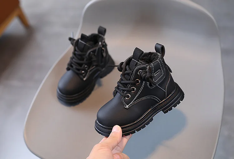 Children Warm Short Boots 2024 Winter Boys Thickened Leather Boots Girls Anti Slip Plush Cotton Shoes Kids Fashion Ankle Boots